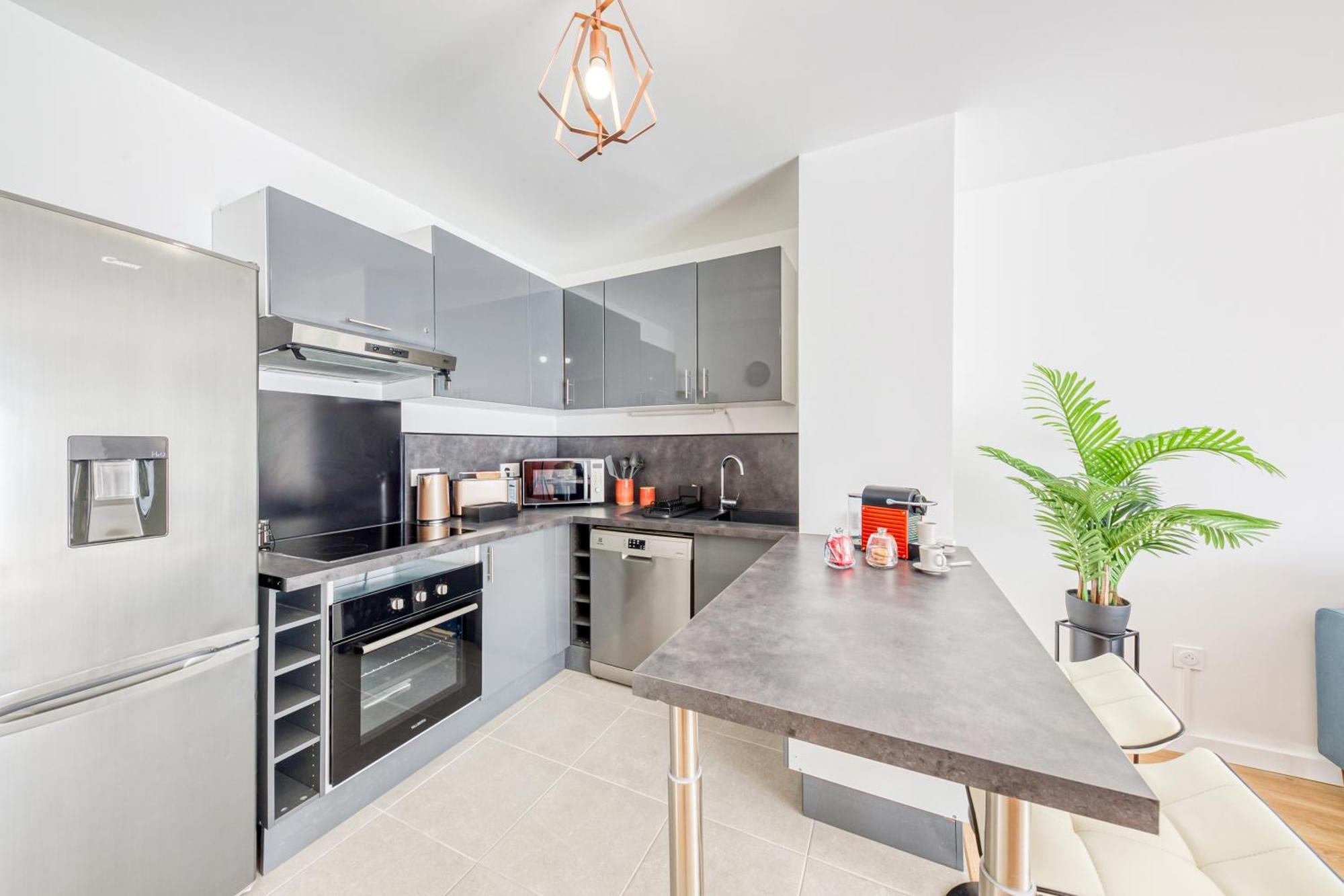 Massy Serenity - 64M2, Terrace, Balcony, Parking ภายนอก รูปภาพ