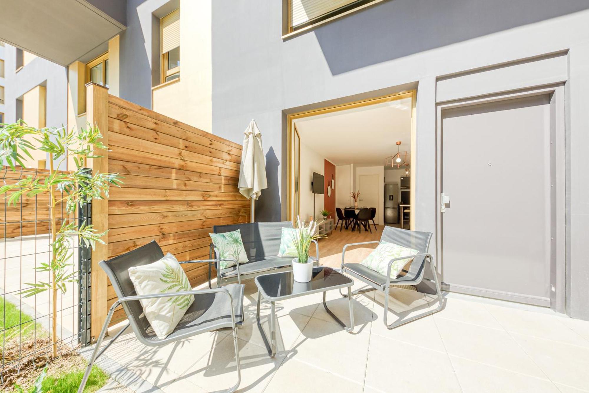 Massy Serenity - 64M2, Terrace, Balcony, Parking ภายนอก รูปภาพ